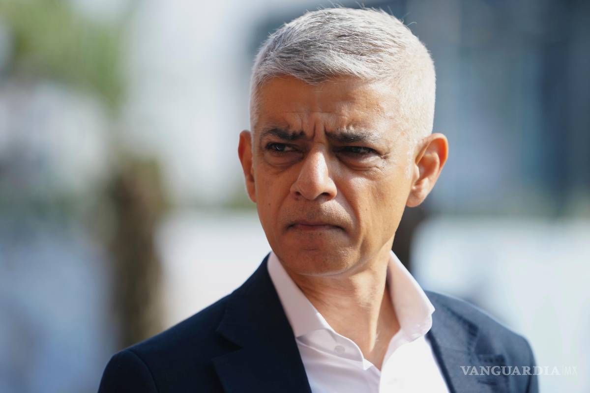 $!El alcalde de Londres, Sadiq Khan, asiste a un evento tecnológico en el Centro John Randle en Lagos, Nigeria, el 15 de julio de 2025.