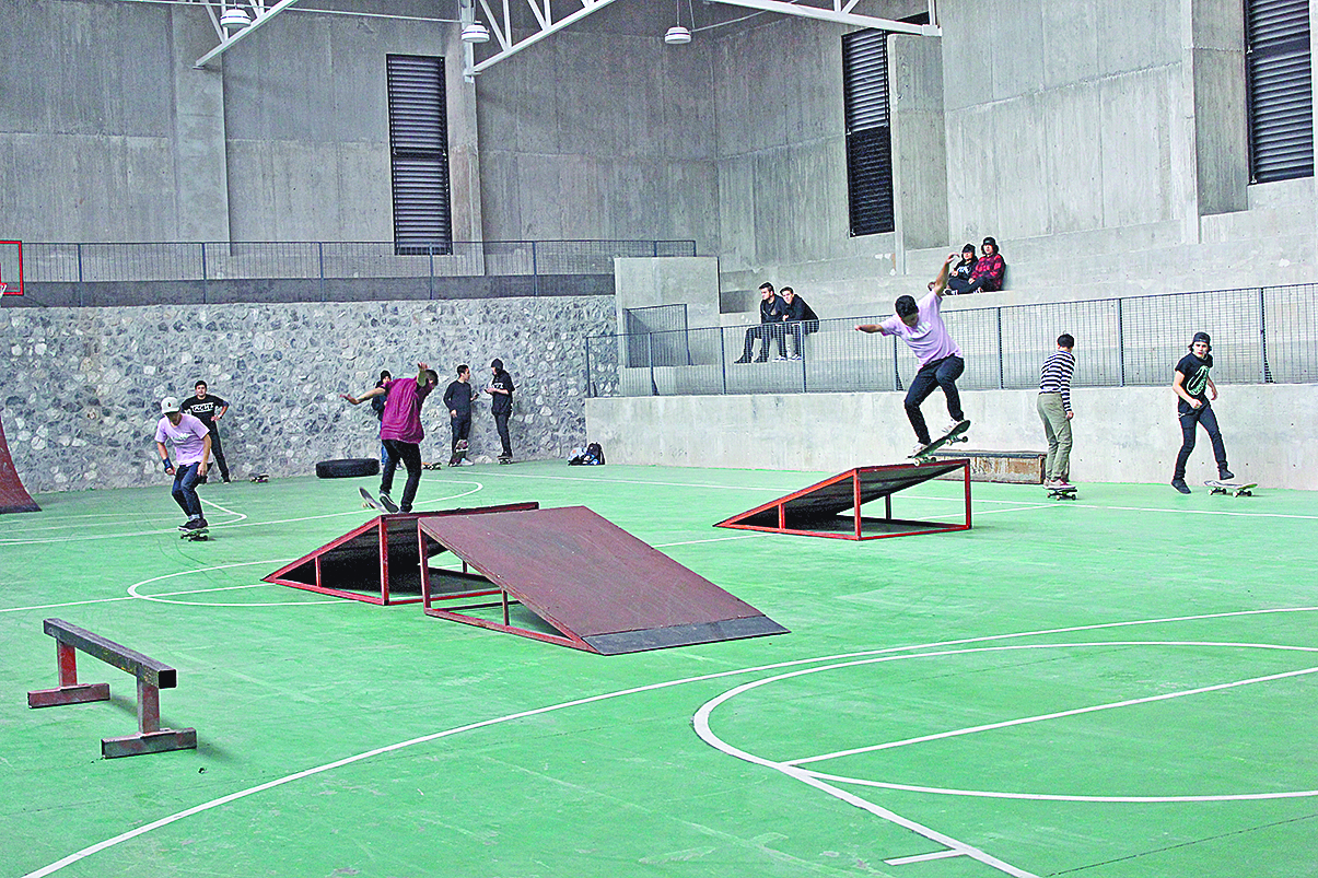 Asisten cerca de mil jóvenes a 'La Madriguera, Casa del Adolescente' en Saltillo