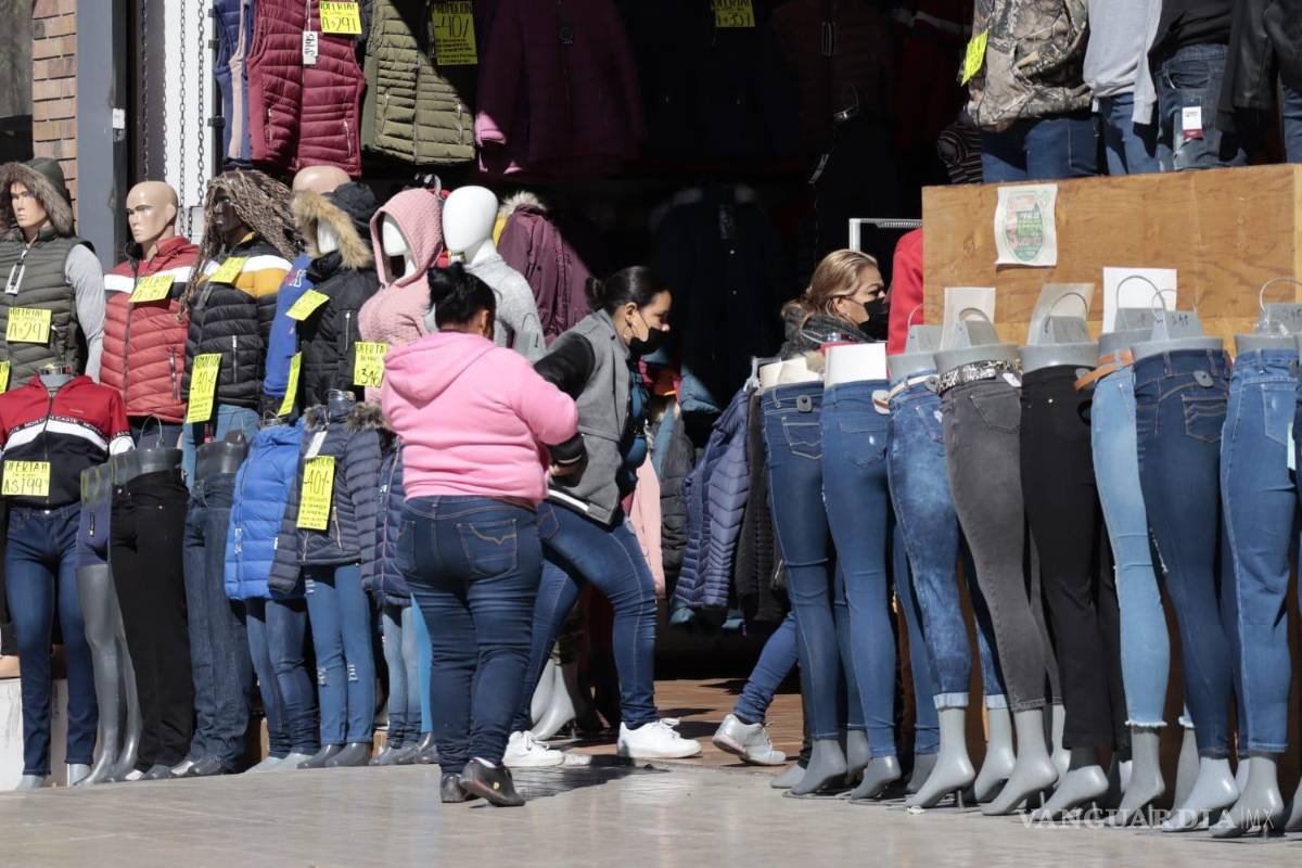 Arrecia ola de contagios en centro de Saltillo; comercio baja la guardia en medidas sanitarias