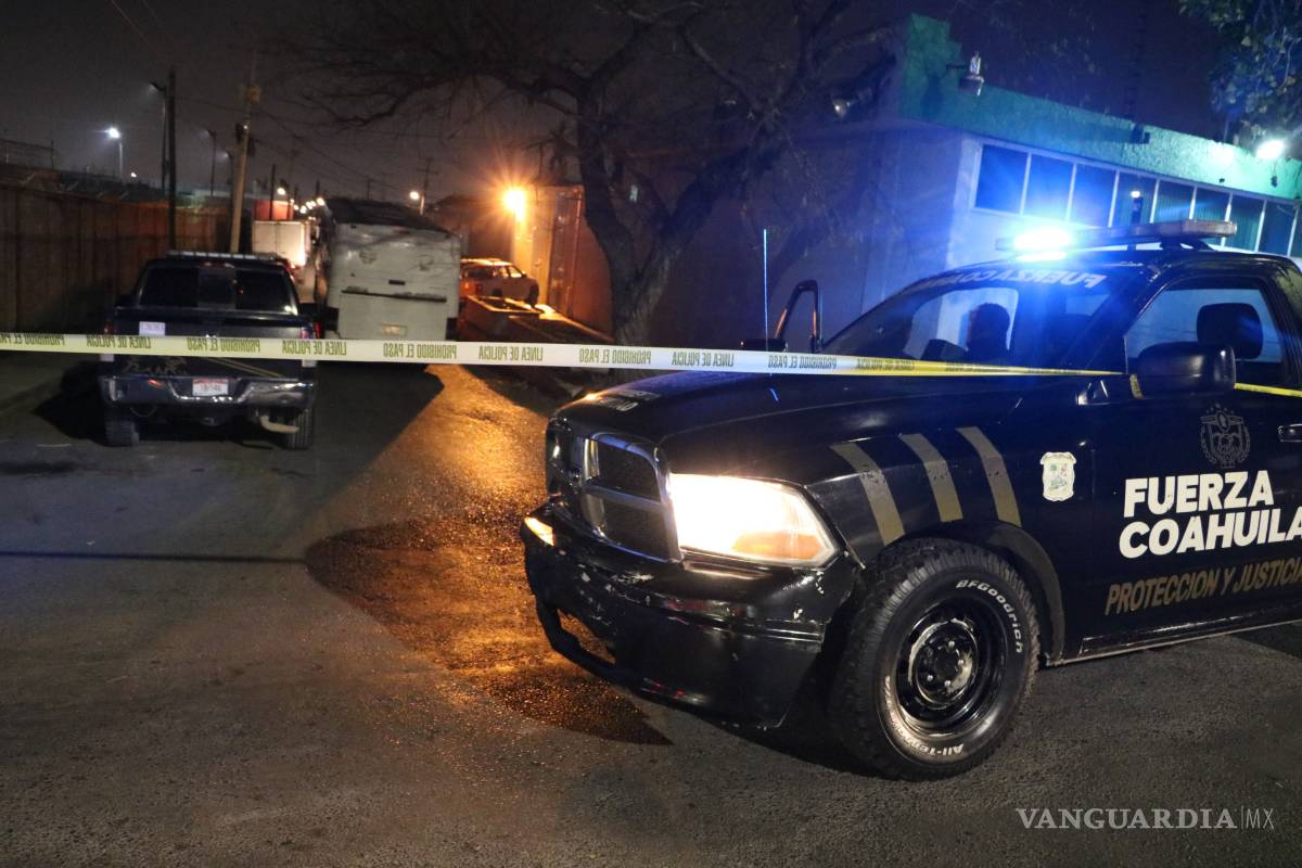 Encuentran camión abandonado con droga en Libramiento de Saltillo