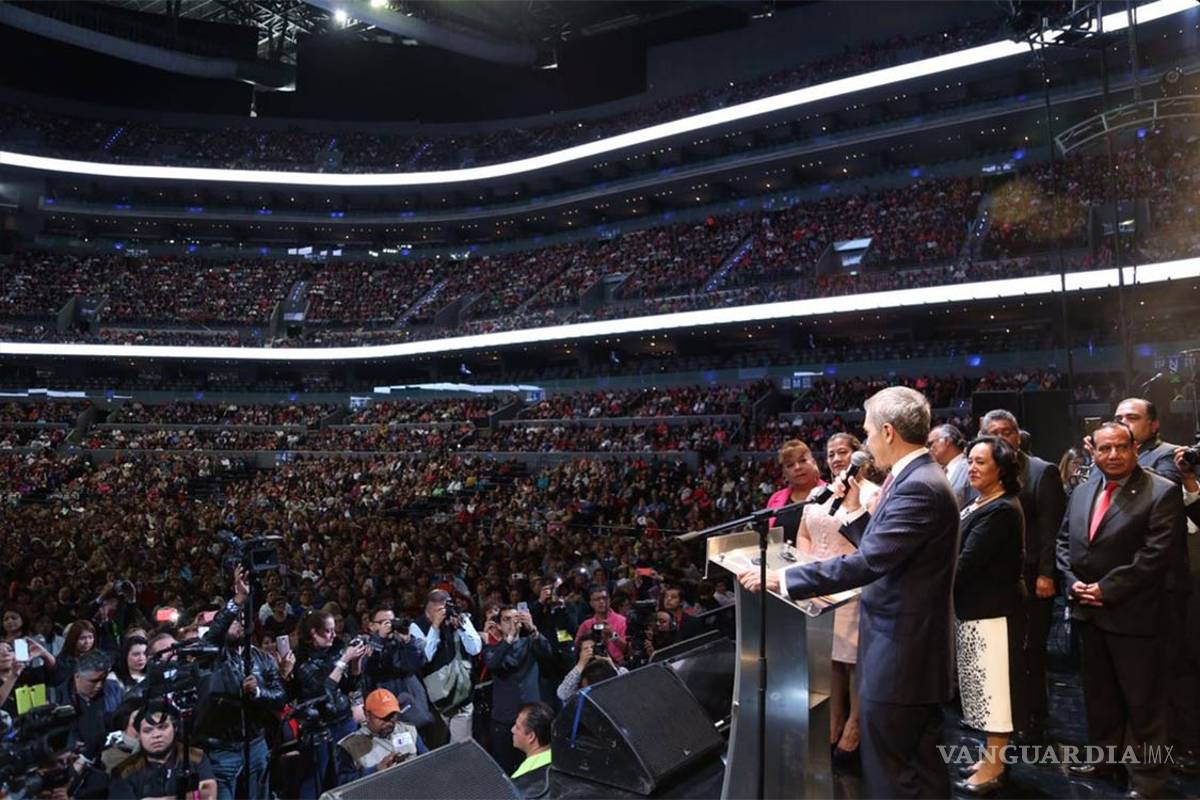 Anuncia Mancera programas para la profesionalización de las mujeres trabajadoras