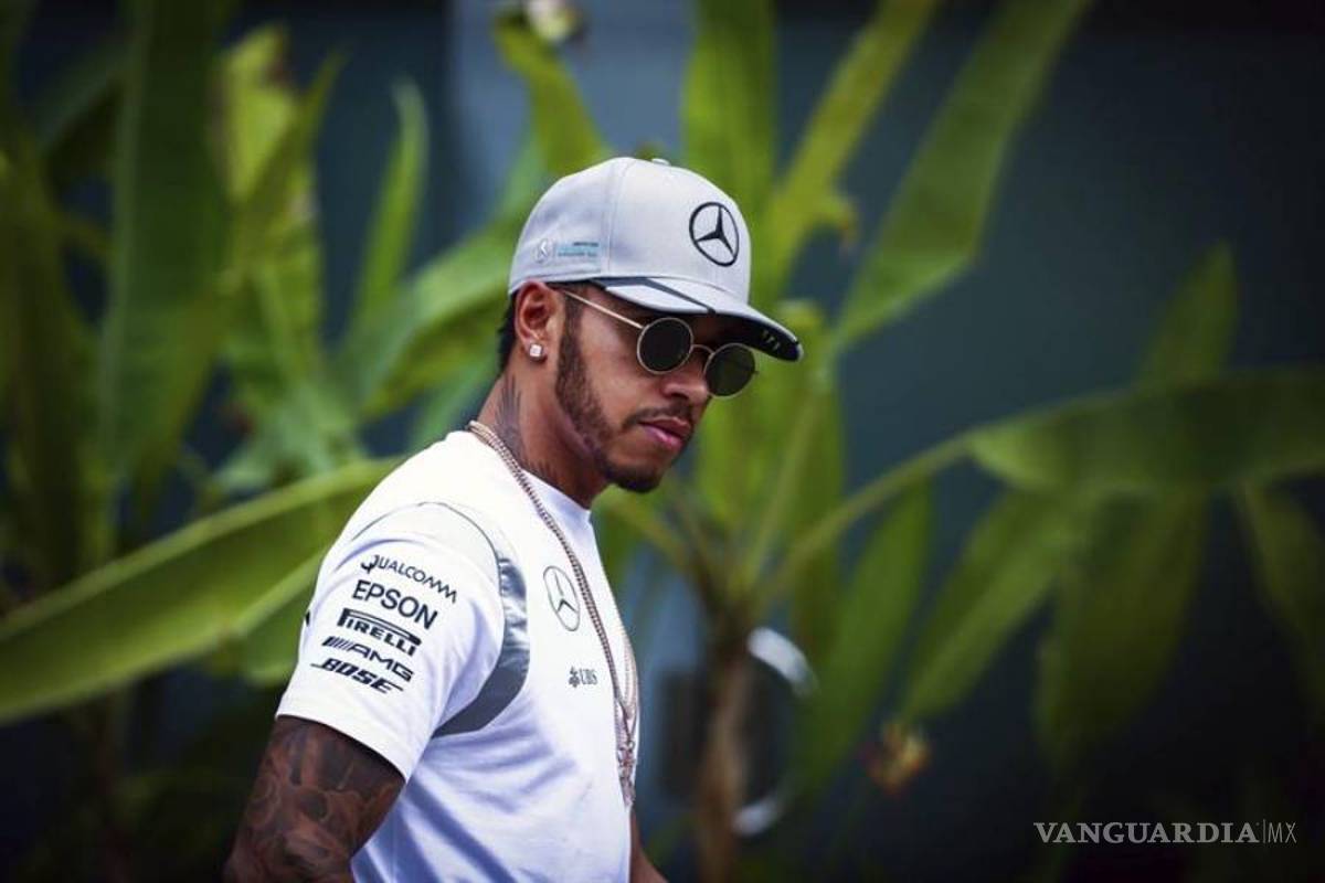 Hamilton busca frenar a Rosberg en el Gran Premio de Malasia
