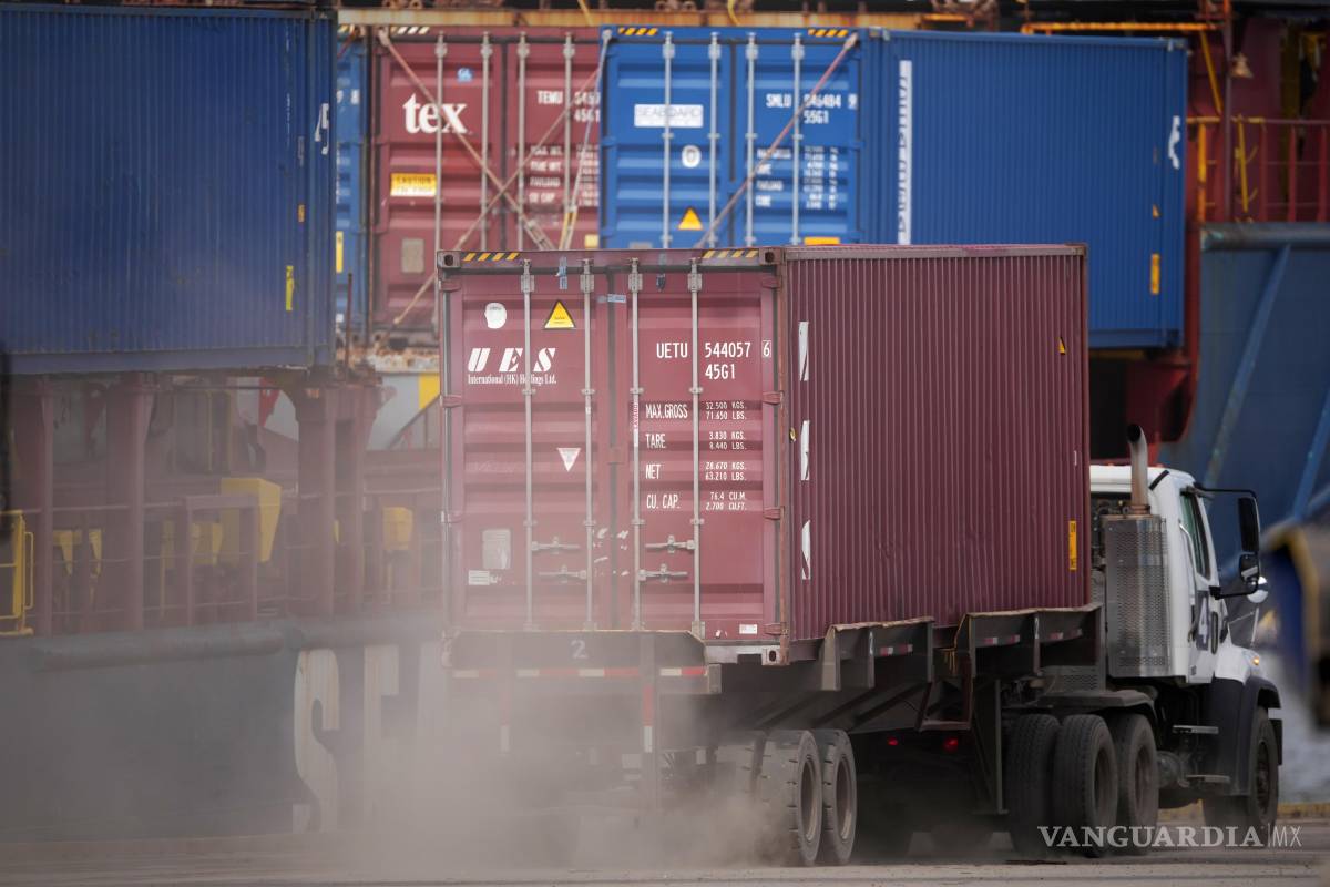 Senado de EU aprueba también anular los aranceles globales impuestos por Trump