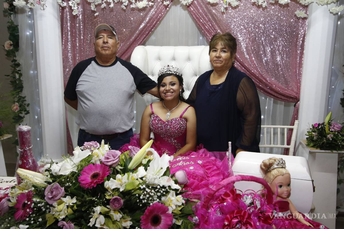 $!XV de Perla Yadira, un triciclo y Sabinas