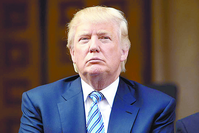 Intelectuales y artistas hispanos publican un manifiesto contra Trump