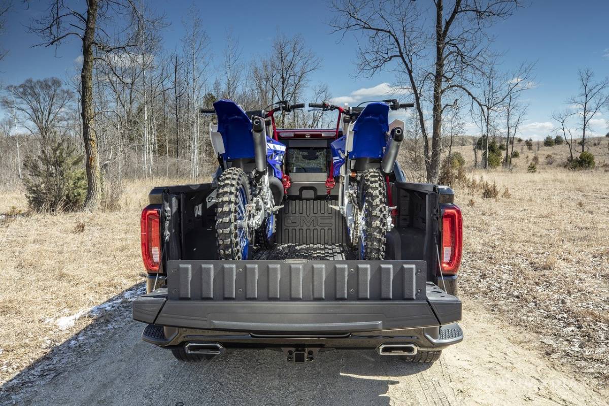 $!GMC CarbonPro, versiones especiales para pickups premium