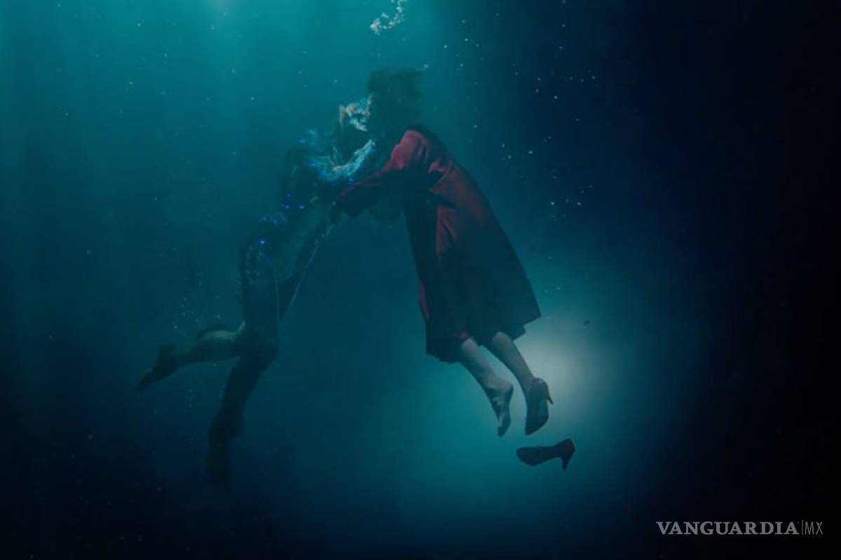 Donatella Versace elogia película de Guillermo del Toro