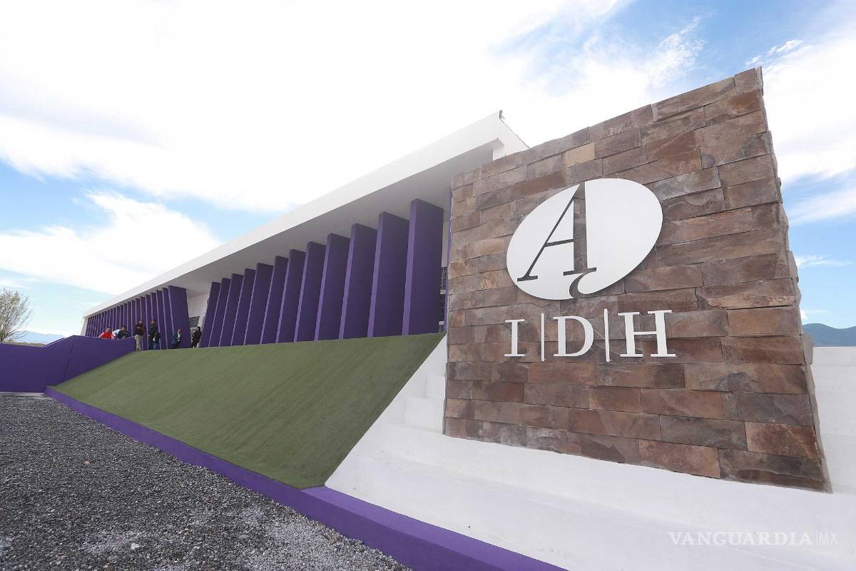 AiDH: Hacer escuela Morada