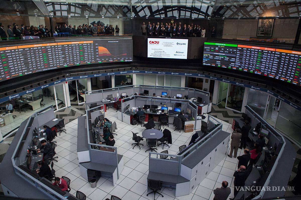 Inician la semana con pérdidas el peso y la Bolsa por mayor aversión al riesgo