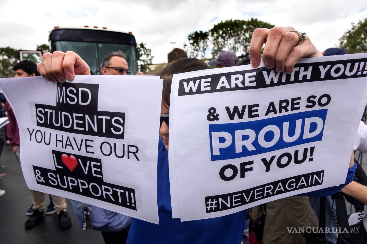 Presionan estudiantes a Congresistas para endurecer el control de armas