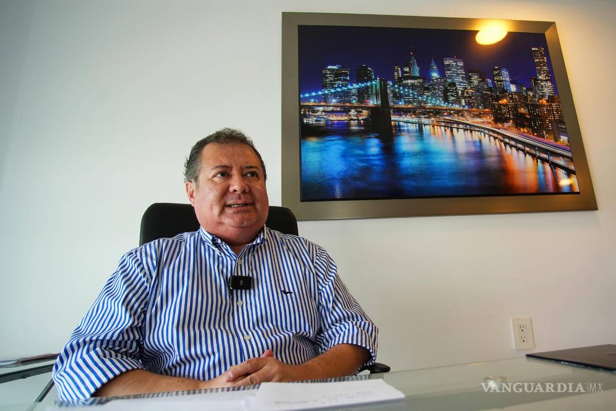 $!El representante de la asociación civil Poder Guerrerense, Ricardo Games Morga, es una de los casi 10 millones de adultos mexicanos que recibe remesas desde EU.