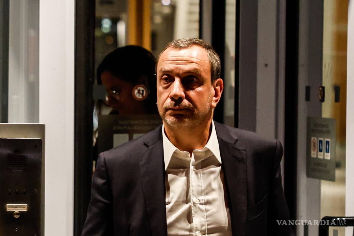 $!El abogado de Pavel Durov, David-Olivier Kaminski, sale del Tribunal de Justicia de París, en París, Francia.