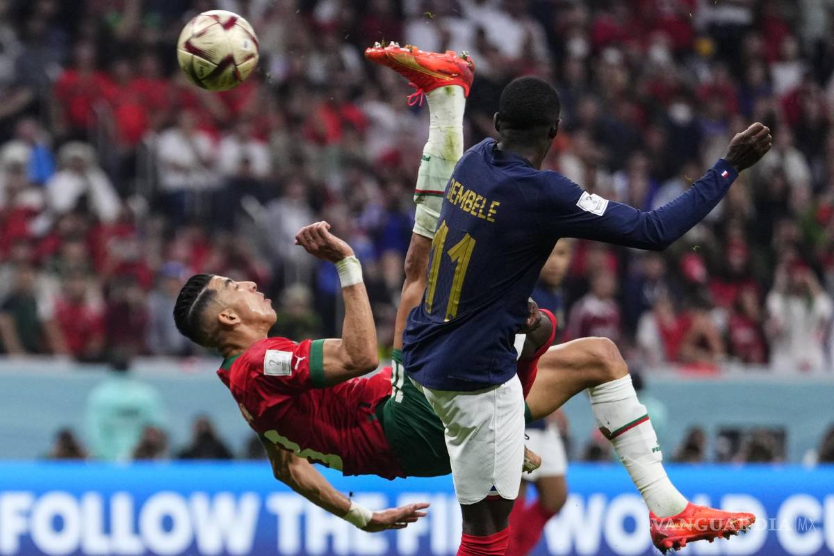 $!El Yamiq intentó una de las jugadas más peligrosas para Marruecos en el 1er tiempo.