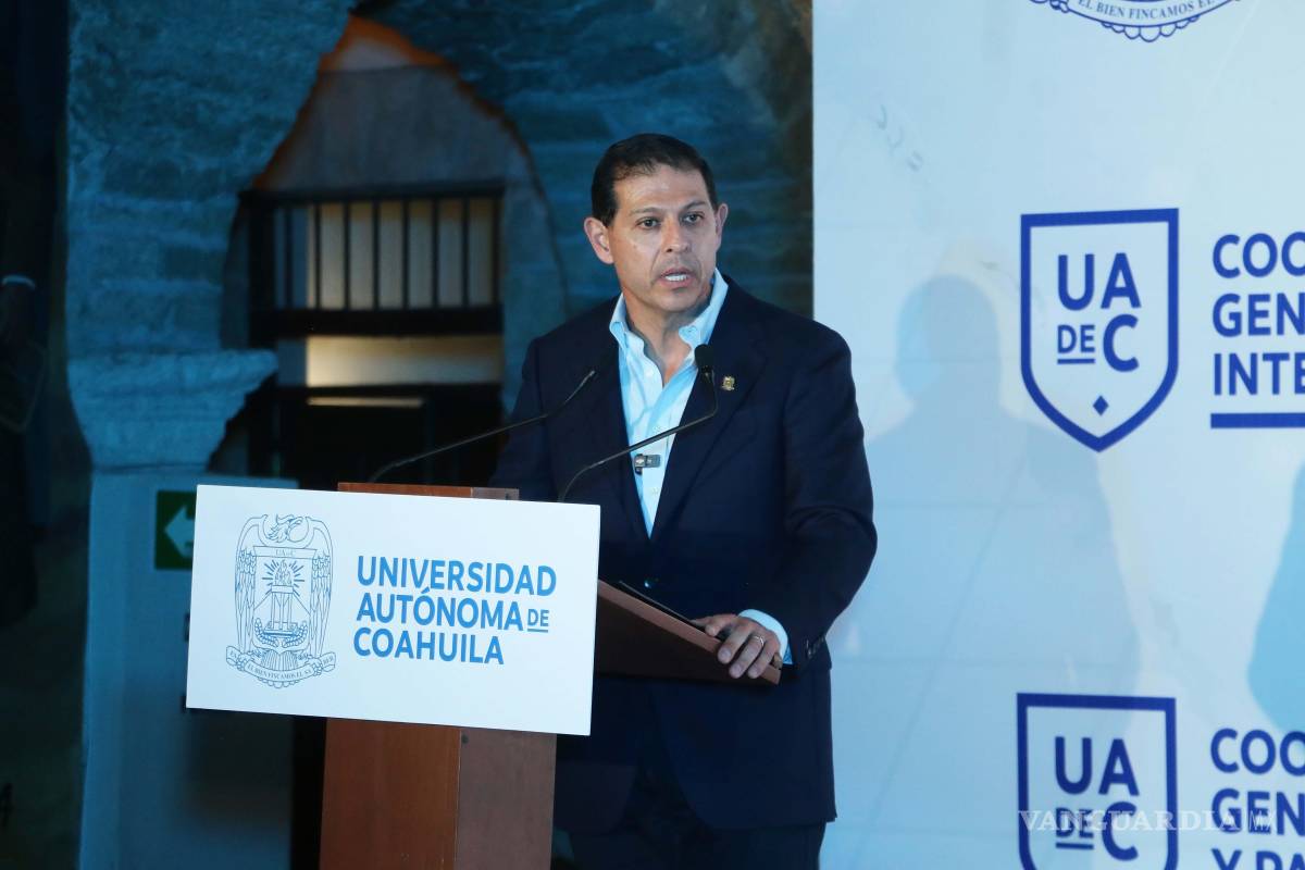 $!El rector Octavio Pimentel subrayó que la educación se enriquece al compartirse y llamó a los universitarios a promover el respeto, la empatía y la fraternidad entre culturas.