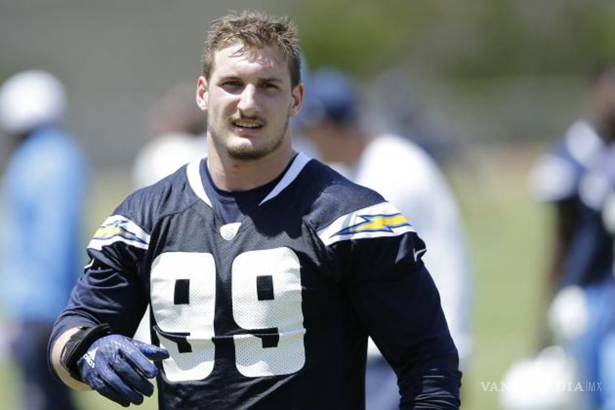 Joey Bosa firma con San Diego Chargers