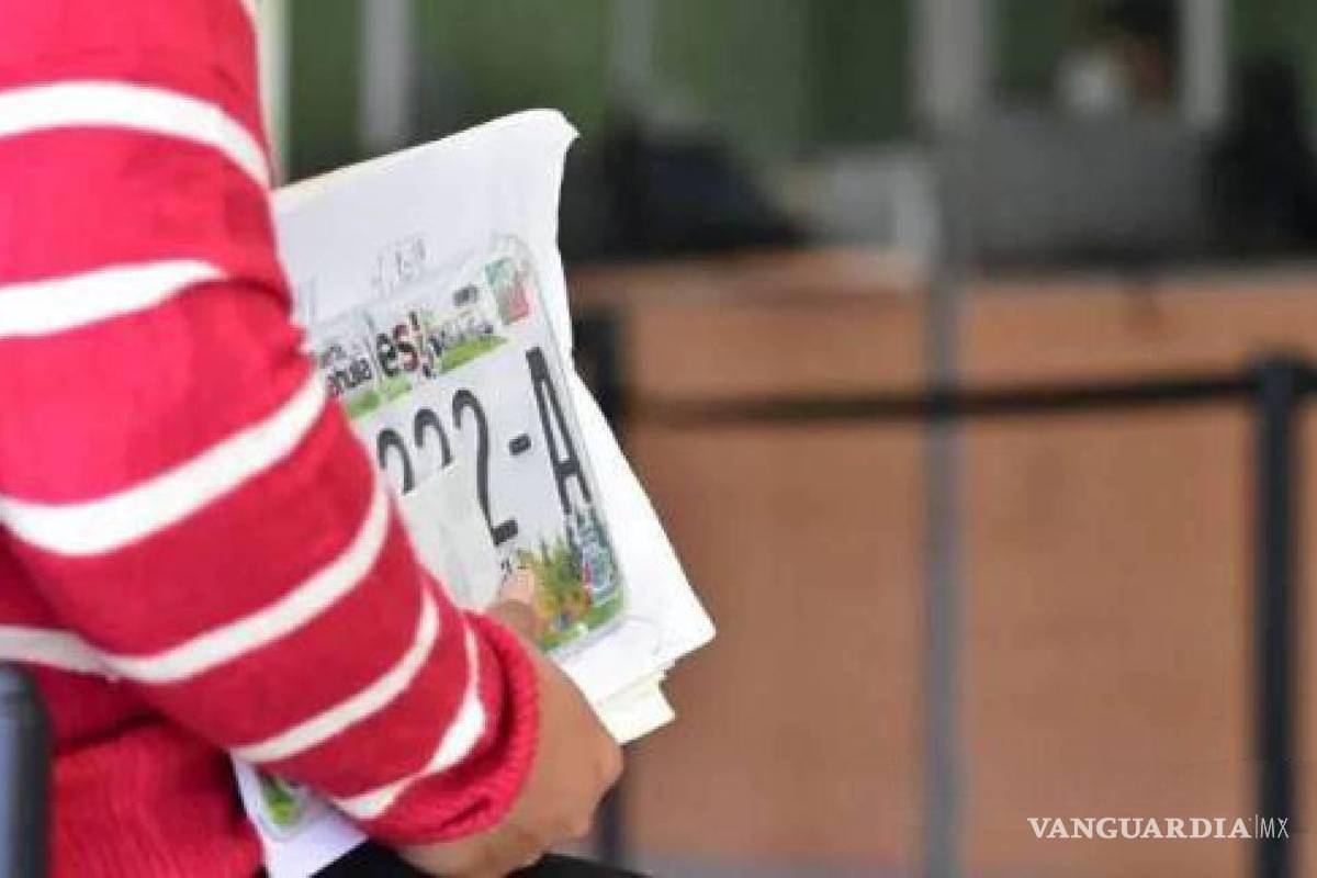 $!De no cubrirse este pago, los conductores podrían hacer acreedores a una multa de más de 2 mil pesos en Saltillo.