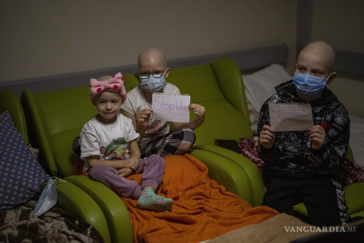 Invasión rusa pausa tratamiento de niños con cáncer en Ucrania. Orfanatos y refugios de animales también sufren