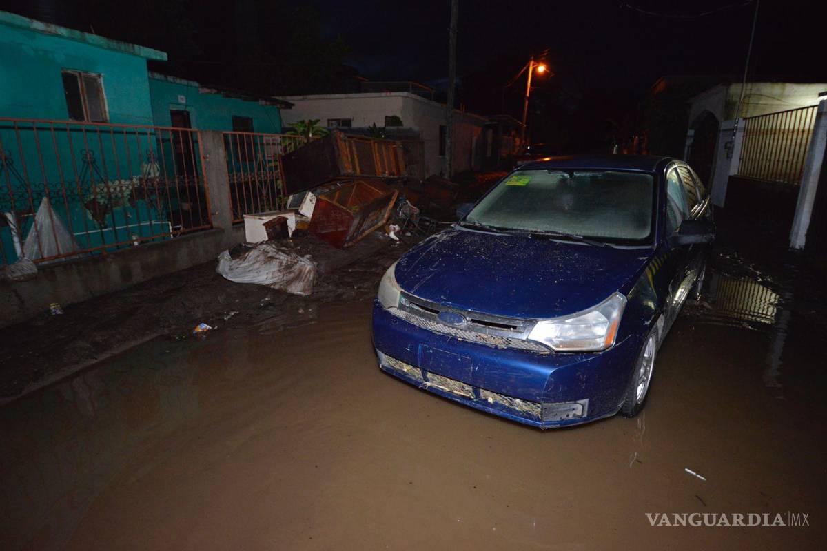 $!Tras fuertes lluvias se registraron desbordes de arroyos en la Región Carbonífera de Coahuila, donde el municipio de Múzquiz quedó prácticamente bajo el agua