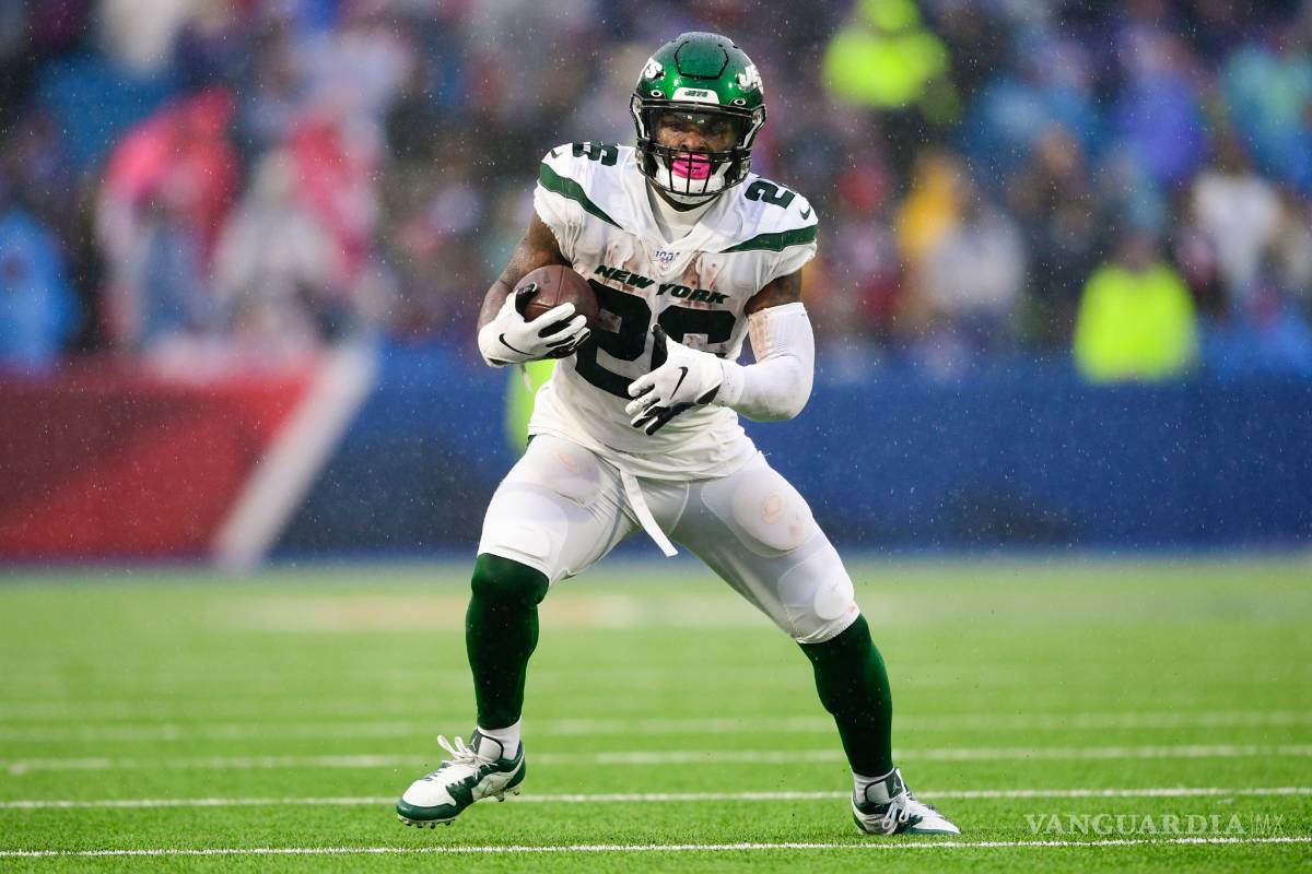 Los campeones del Super Bowl se aventuran a firmar a Le’Veon Bell