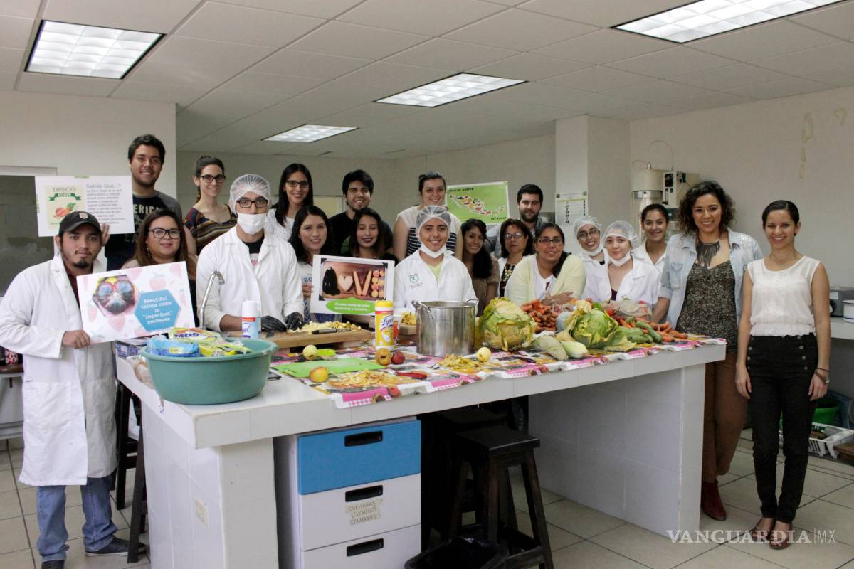 'Fruta podrida' para los supermercados; para el Banco de Alimentos de Saltillo, la comida diaria de miles de personas