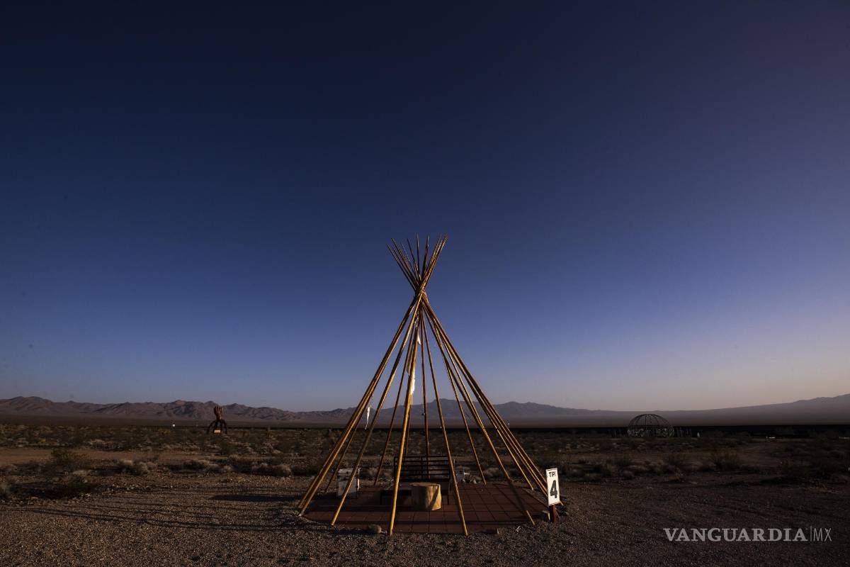 Conoce en fotografías la ciudad de Nipton, en el desierto de California, que se vende de nuevo