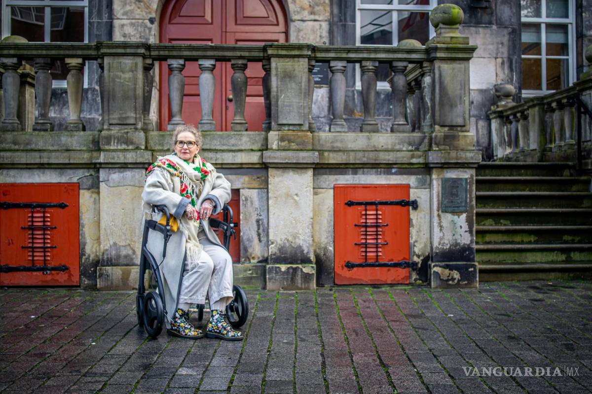 $!Los síntomas incluyen temblores, torpeza, rigidez y problemas de equilibrio.