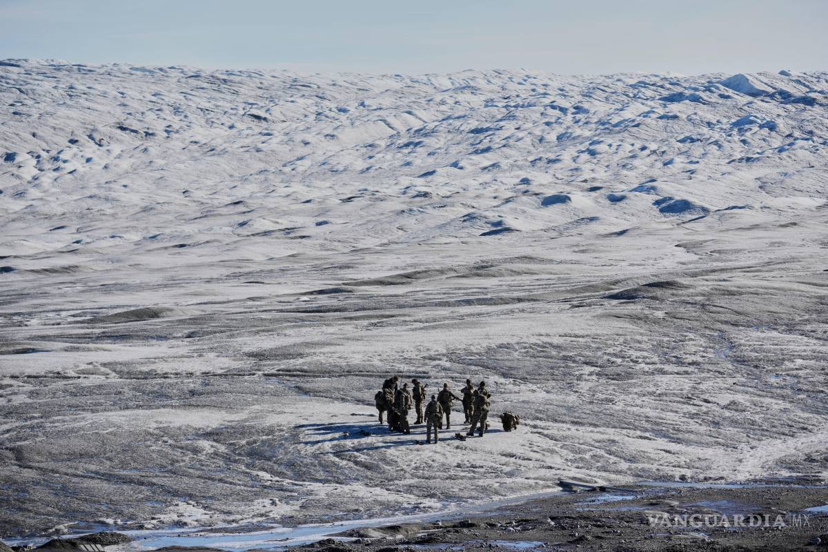 $!Fuerzas danesas en unas maniobras militares de la OTAN en Kangerlussuaq, Groenlandia, el 17 de septiembre del 2025. (AP foto/Ebrahim Noroozi)