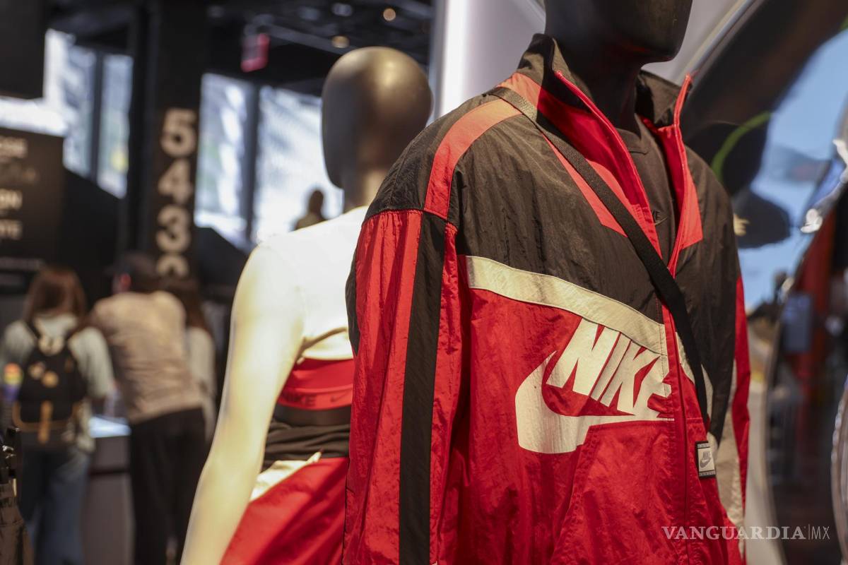 $!Nike podría incrementar sus precios ya que produce el 28% de sus productos en Vietnam, el 16% en China y el 15% en Camboya.