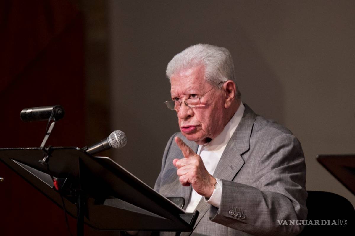 A Gabriel García Márquez gustaban los gallos y Lucha Villa: Ignacio López Tarso