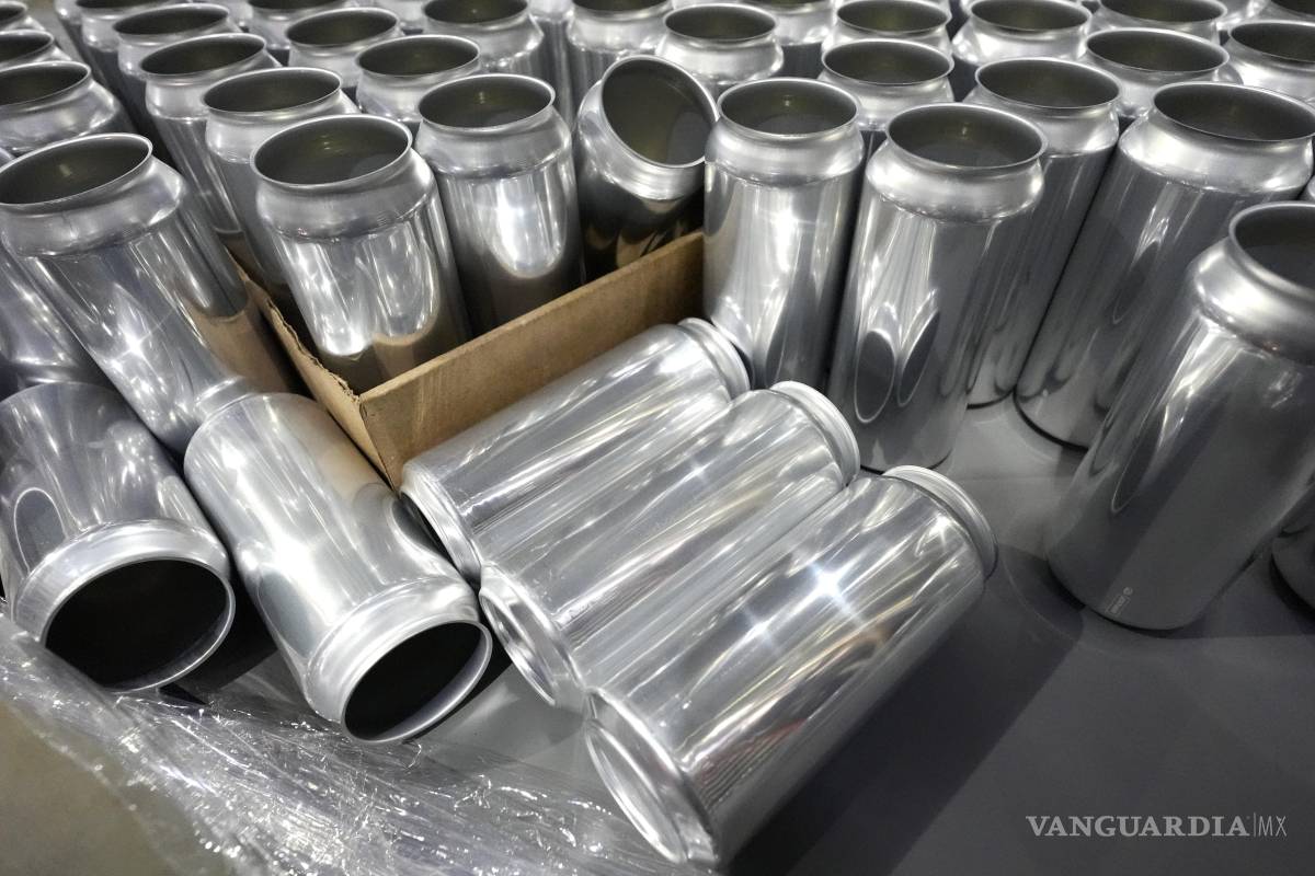 Alista EU arancel de 25% a latas de aluminio para envasar cerveza; México, el principal afectado