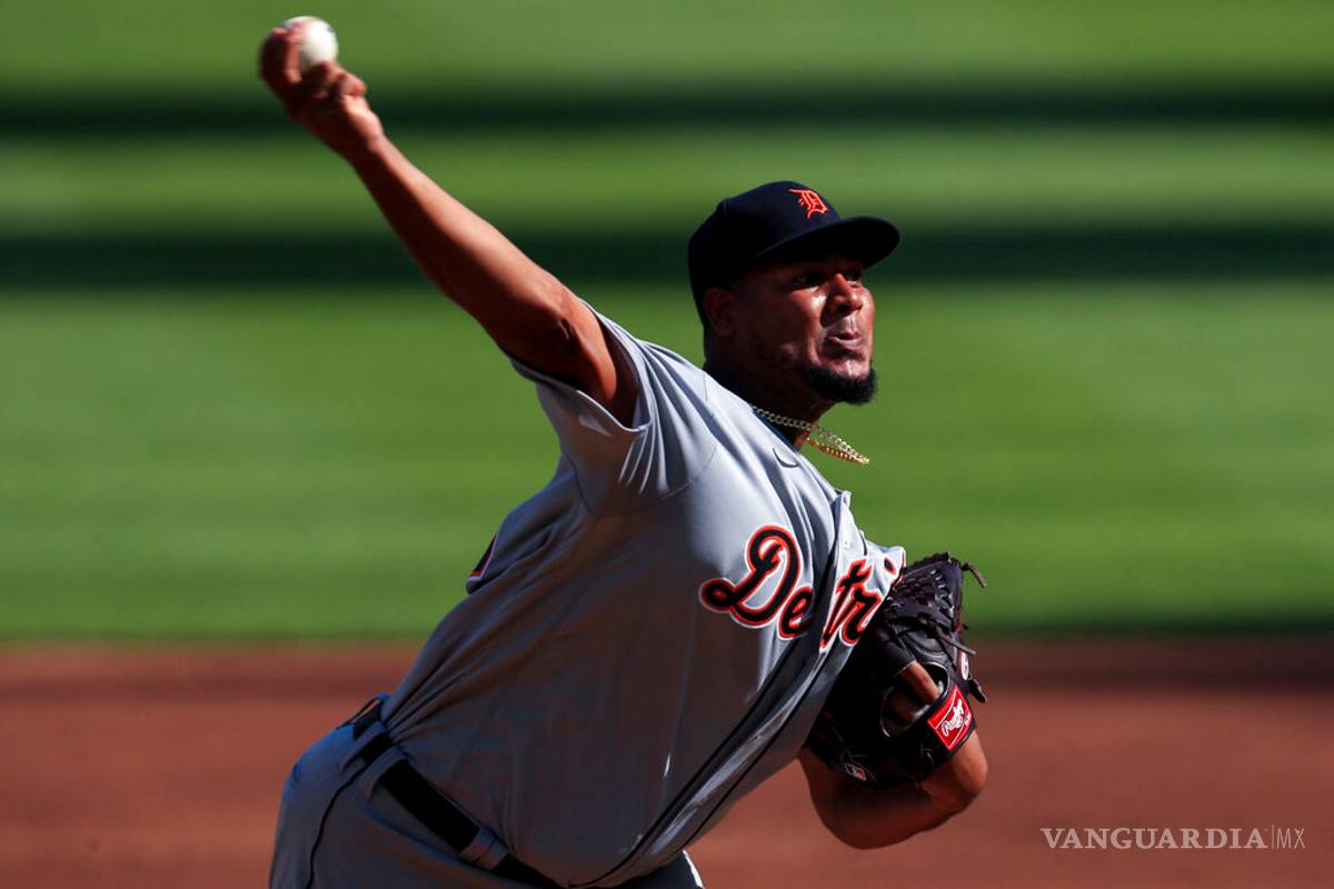 Miguel Cabrera ayuda a la victoria de los Tigres de Detroit