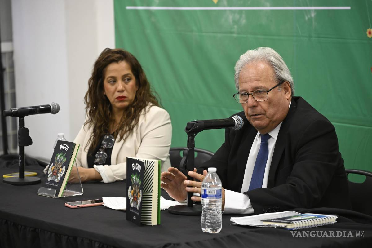 $!El escritor Plácido Jiménez tuvo un acercamiento con su público.