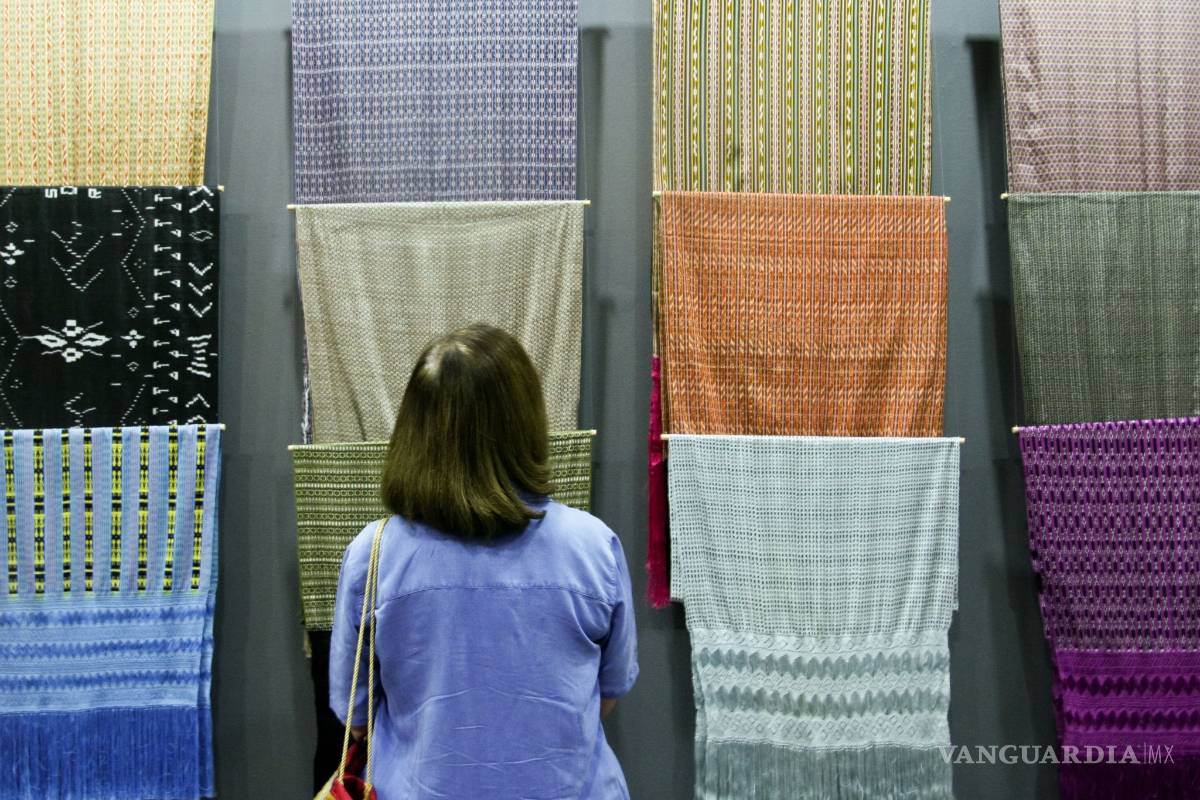 En riesgo de desaparecer el rebozo mexicano