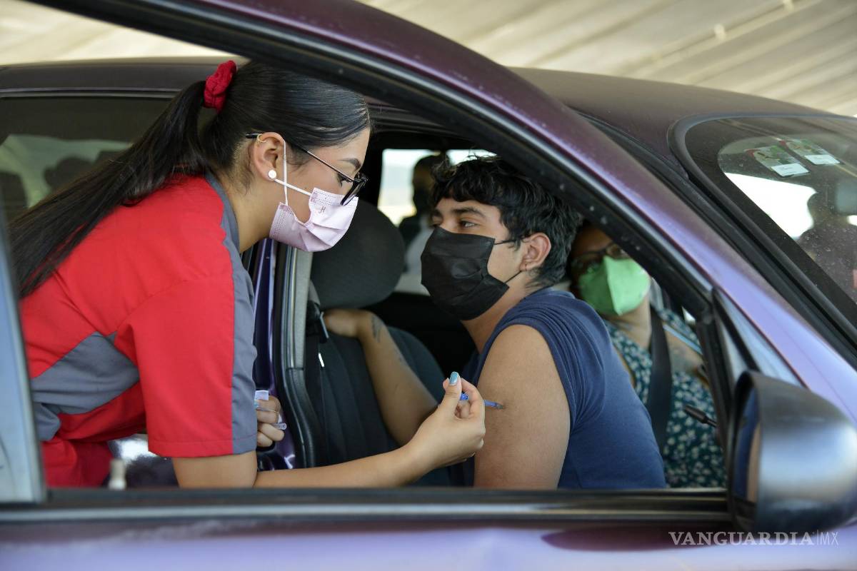 México registra 940 muertes por COVID-19 en un día, la cifra más alta de la tercera ola