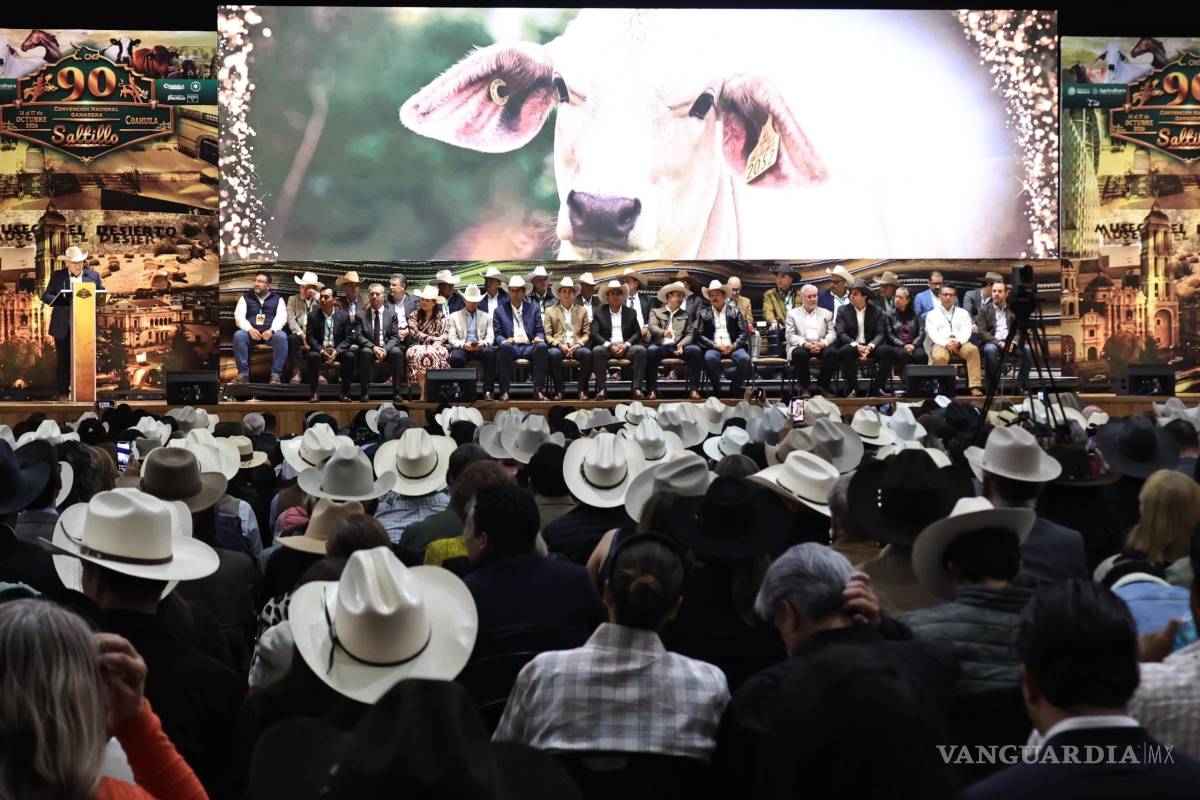 $!Entre reconocimientos y retos para exportar, concluye Convención Nacional Ganadera en Coahuila