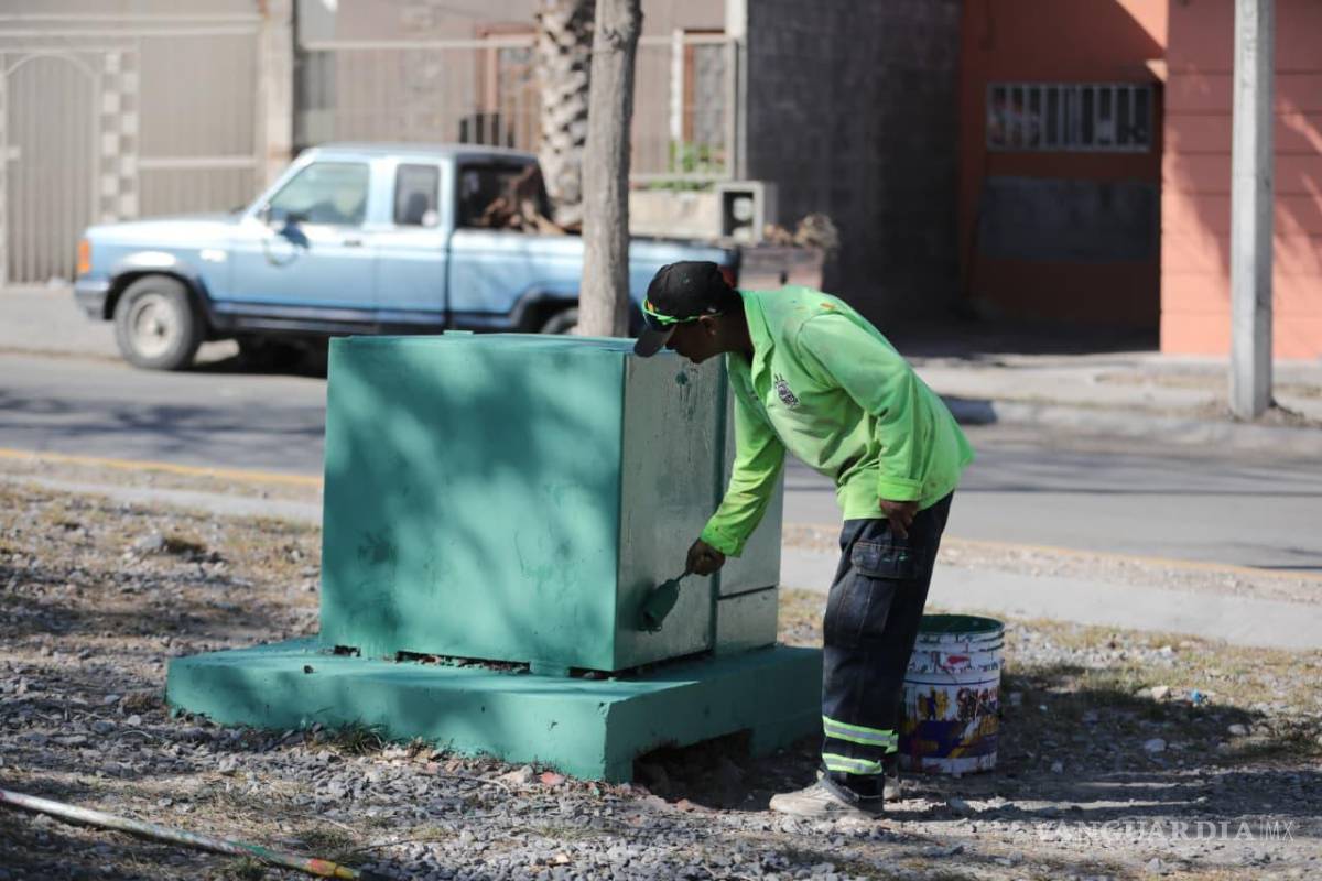 $!Se realizaron revisiones y mantenimiento en plazas y áreas recreativas.
