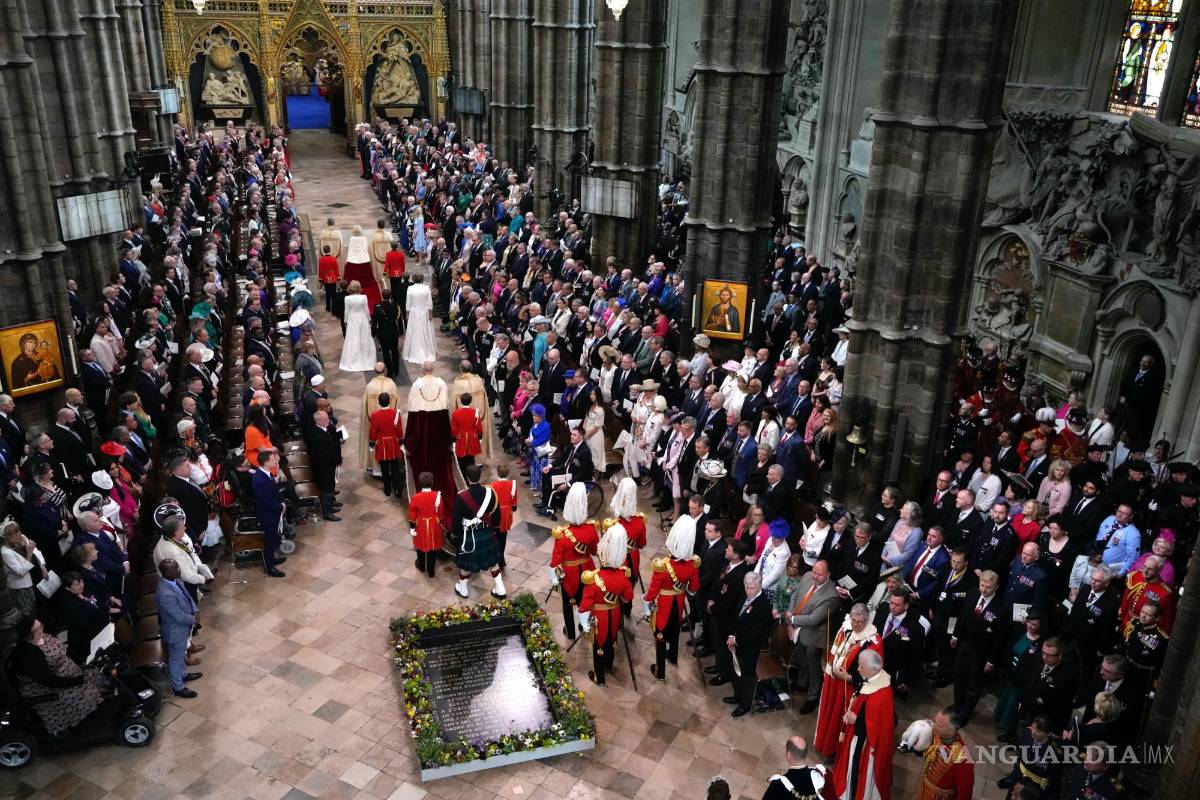 Así inicia el reinado del Carlos III tras una larga espera para ser el monarca británico (fotos)