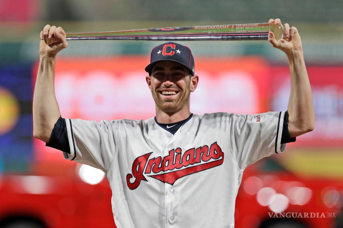 Brillan lanzadores en triunfo de la Americana