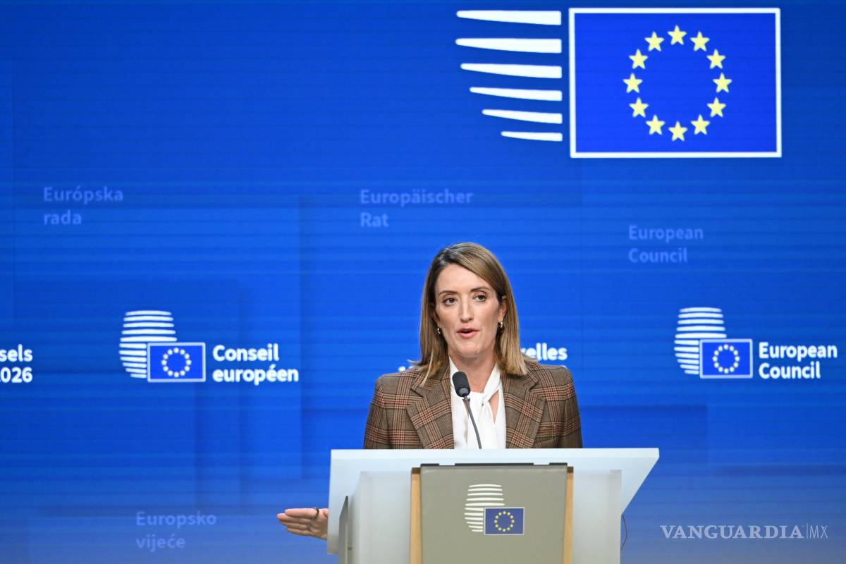 $!La presidenta del Parlamento Europeo, Roberta Metsola, interviene durante una conferencia de prensa en la cumbre de la UE en Bruselas.