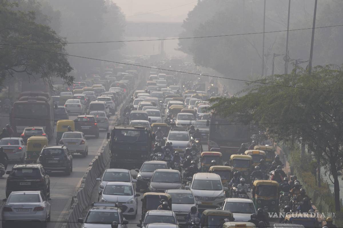 Ahoga contaminación a Nueva Delhi y mantienen cierre de escuelas