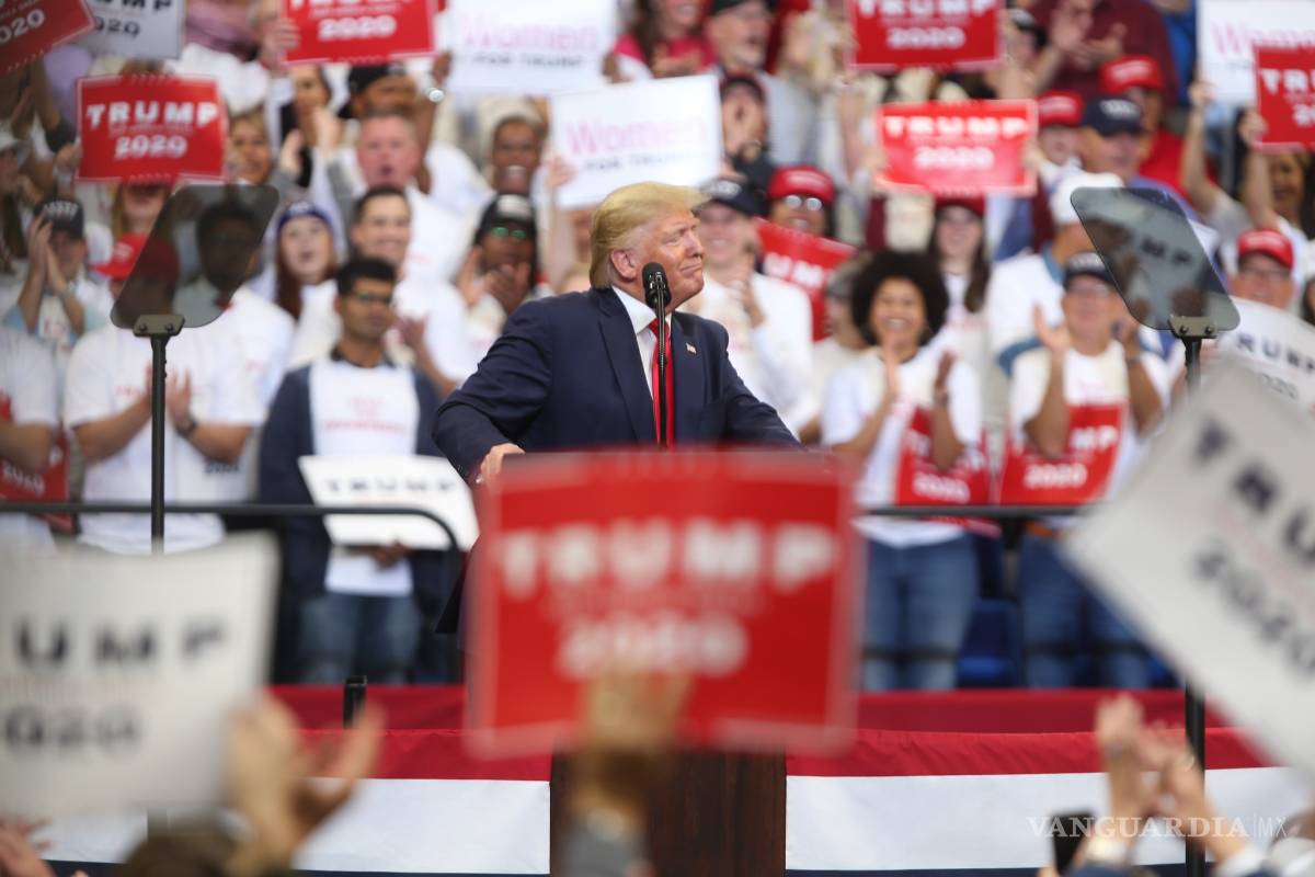 Comunidad latina quiere juicio político para Trump