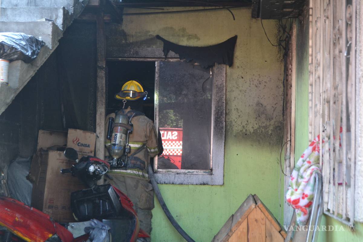 Incendio casi los deja sin vivienda, arde llamas casa de la colonia Nogales II