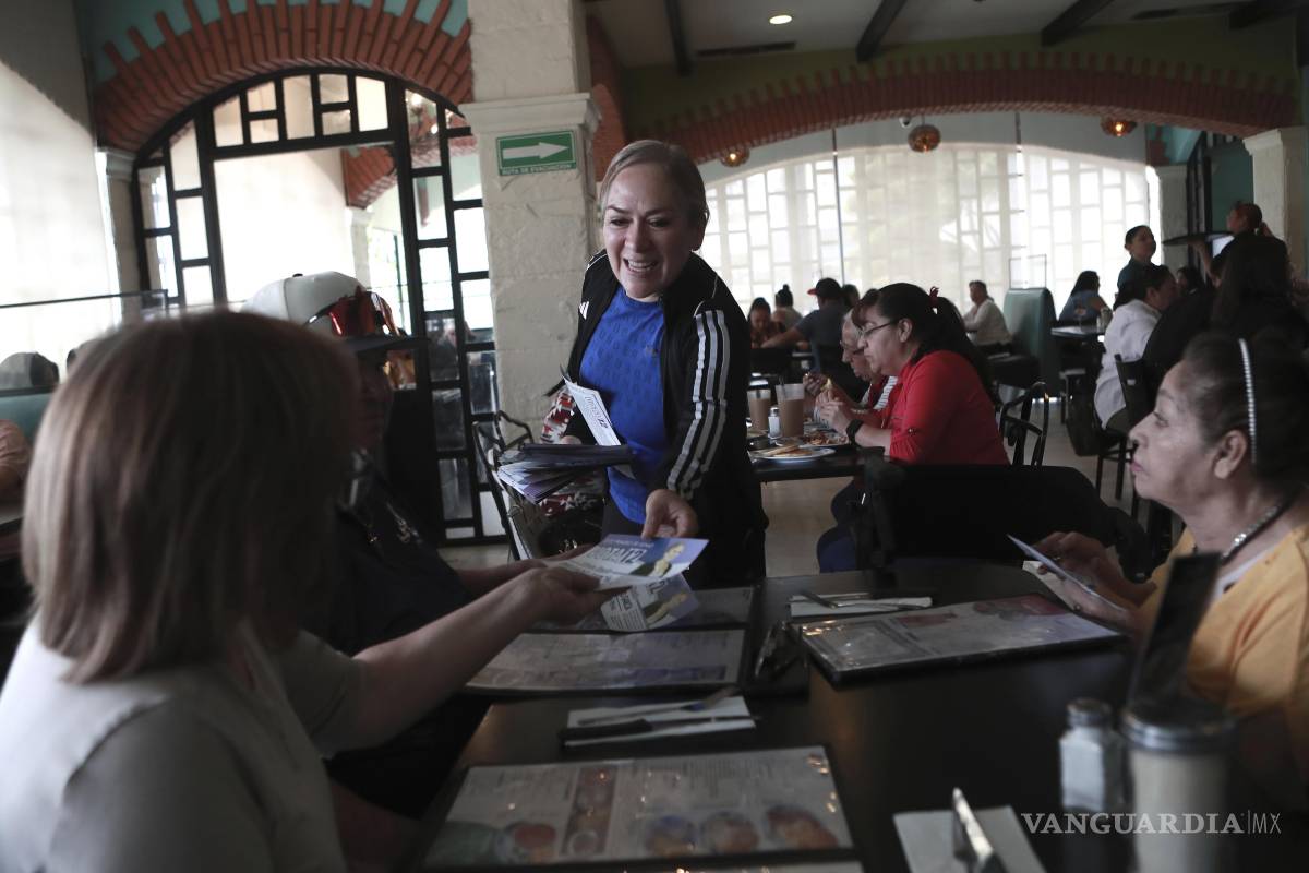 $!Silvia Delgado García, abogada de Joaquín “El Chapo” Guzmán en 2016, hace antes de las próximas elecciones judiciales en Ciudad Juárez. Delgado García aspira a ser elegida jueza penal en el estado norteño de Chihuahua.