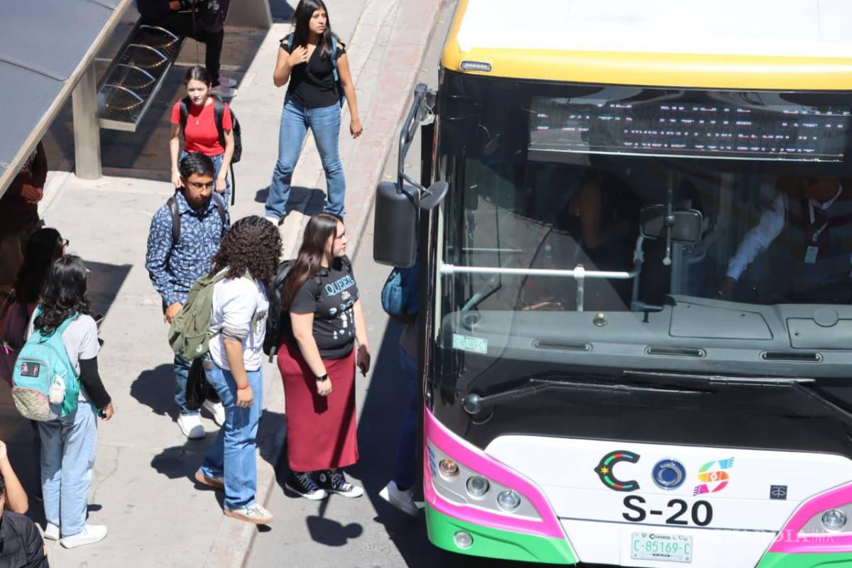 $!El programa social busca aliviar la economía familiar y fomentar la corresponsabilidad ciudadana en el cuidado del nuevo sistema de transporte.