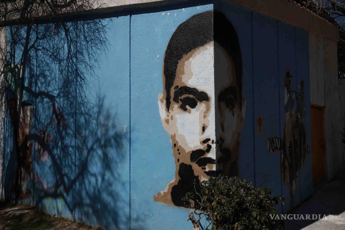 Pintan rostros de desaparecidos en Chihuahua