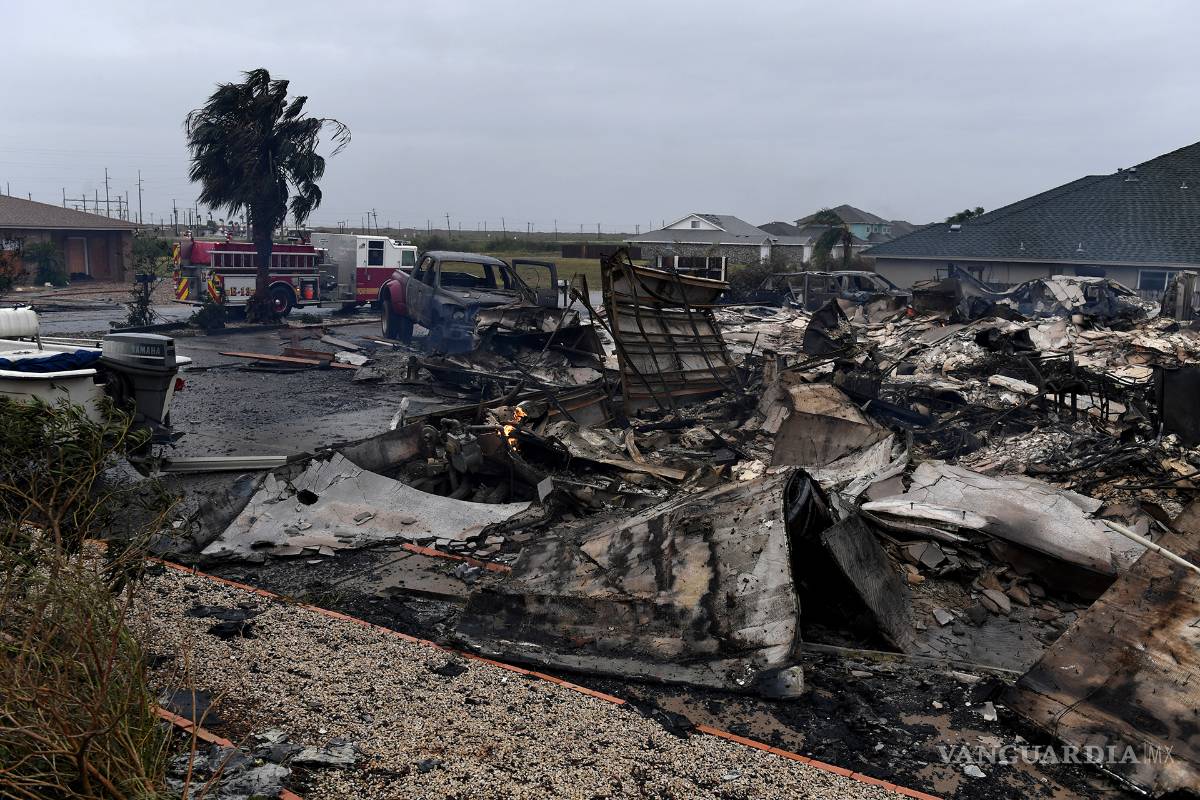 Se eleva cifra a 46 muertos por el paso de 'Harvey'