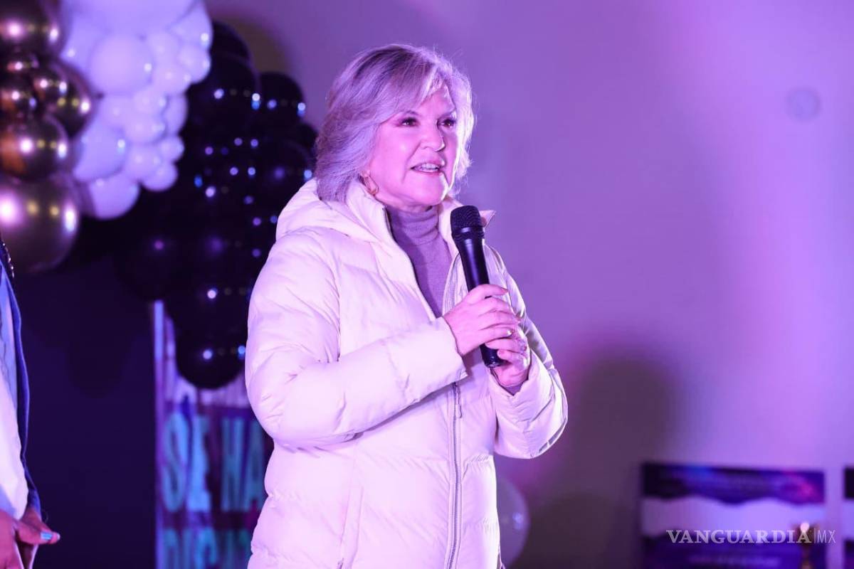 $!Leticia Rodarte Rangel destacó que estos concursos forman parte de la estrategia cultural para acercar el arte y la creatividad a todos los sectores de Saltillo.