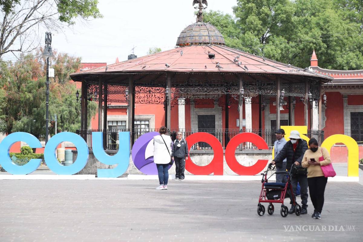 $!Aspectos de la plaza de Coyoacán en la CDMX.