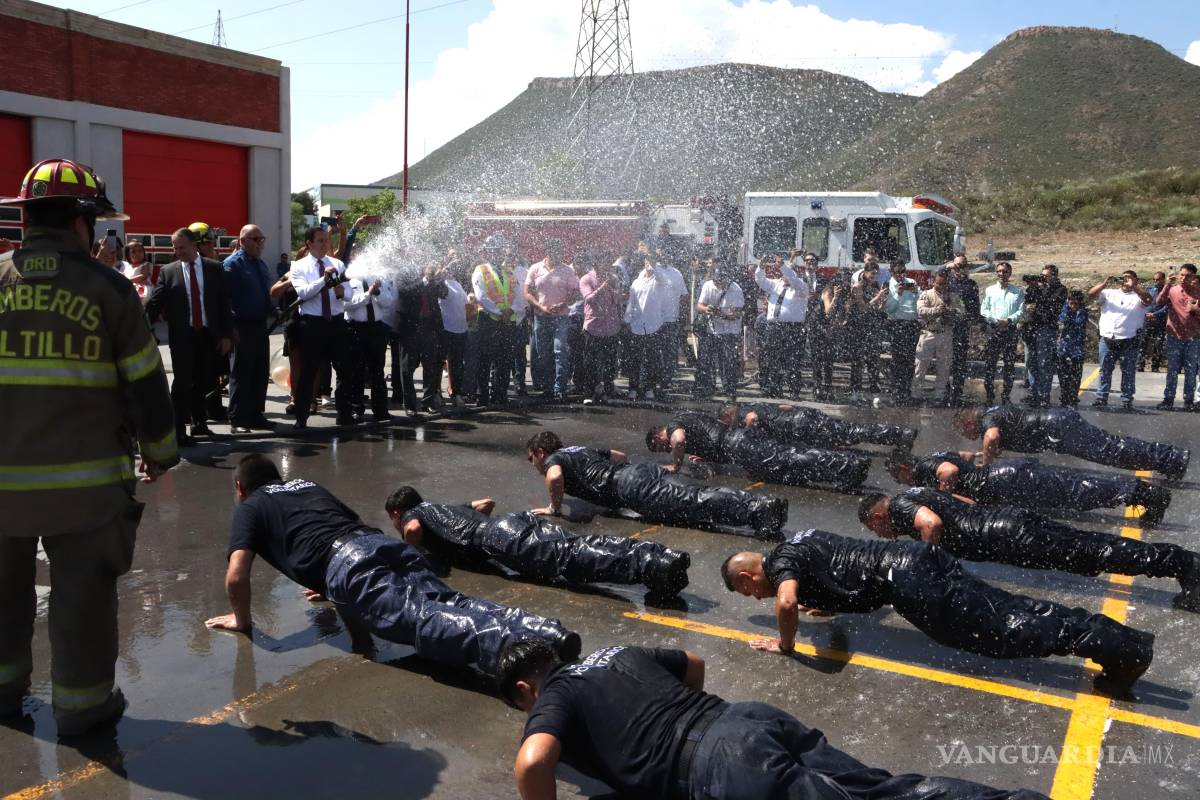 $!La capacitación de los nuevos elementos incluyó técnicas de salvamento, disciplina, manejo de equipo y protocolos de seguridad.