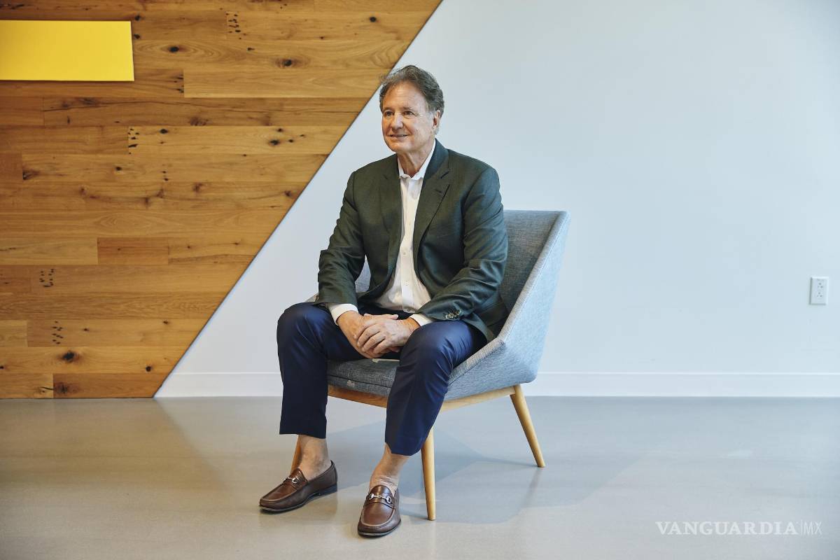 $!Stephen Pagliuca, propietario de los Boston Celtics, en Arena BioWorks. Pagliuca había donado cientos de millones de dólares a la Universidad de Duke y Harvard.